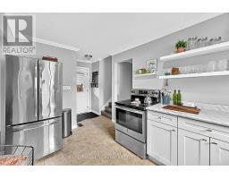 295 Crawford Street, Orillia, ON L3V6X2 Photo 7