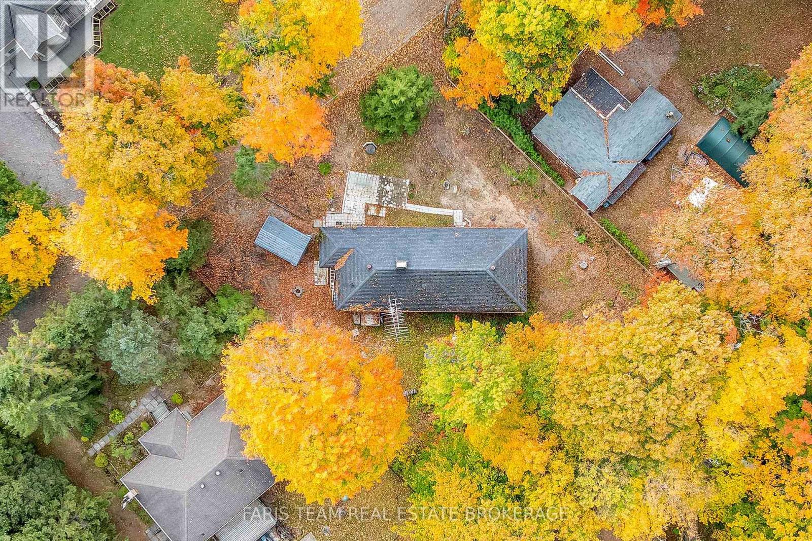 14 Chez Nous Avenue, Tiny, ON photo 24