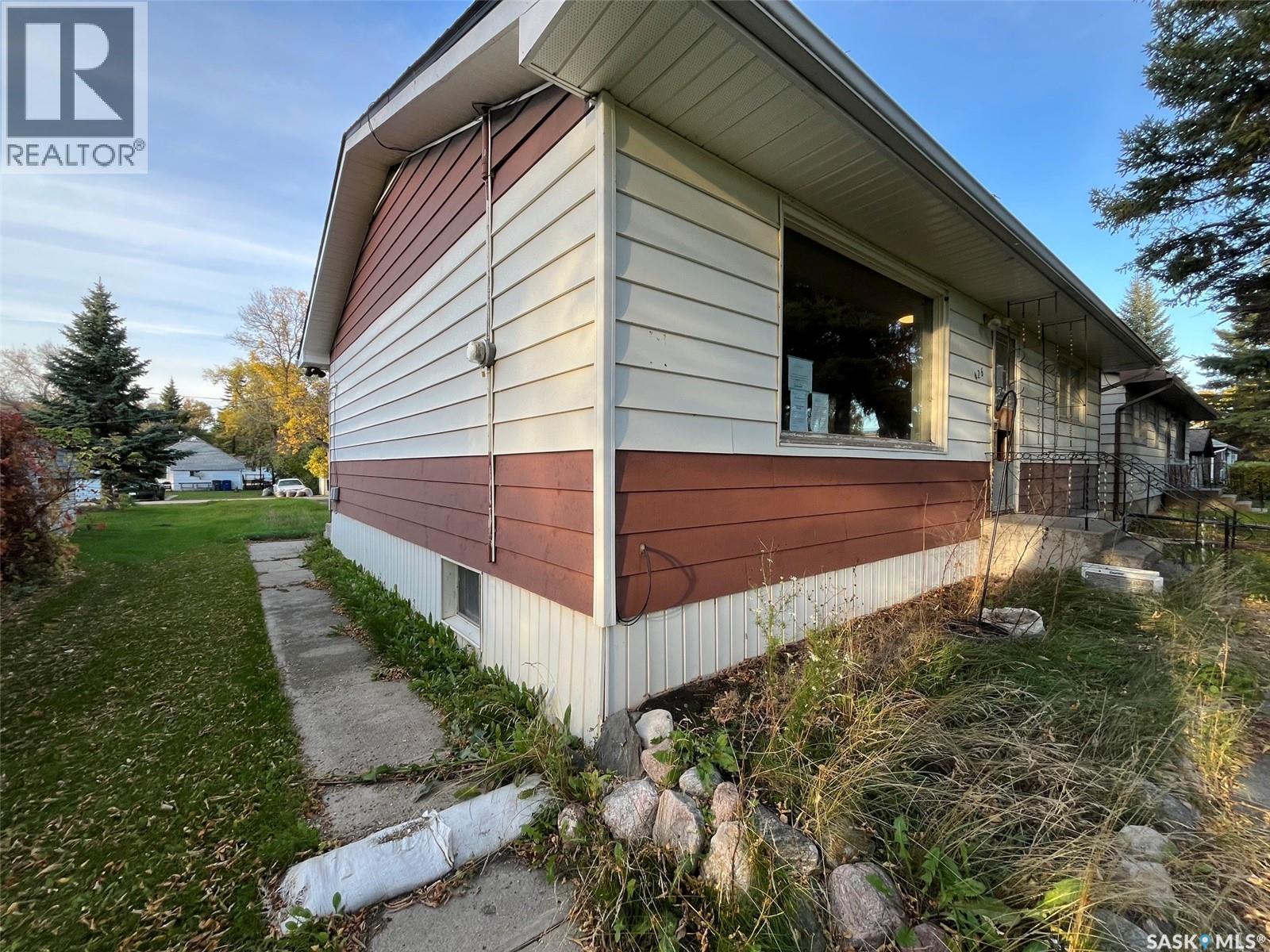 426 Beryl STREET, Broadview — photo 35