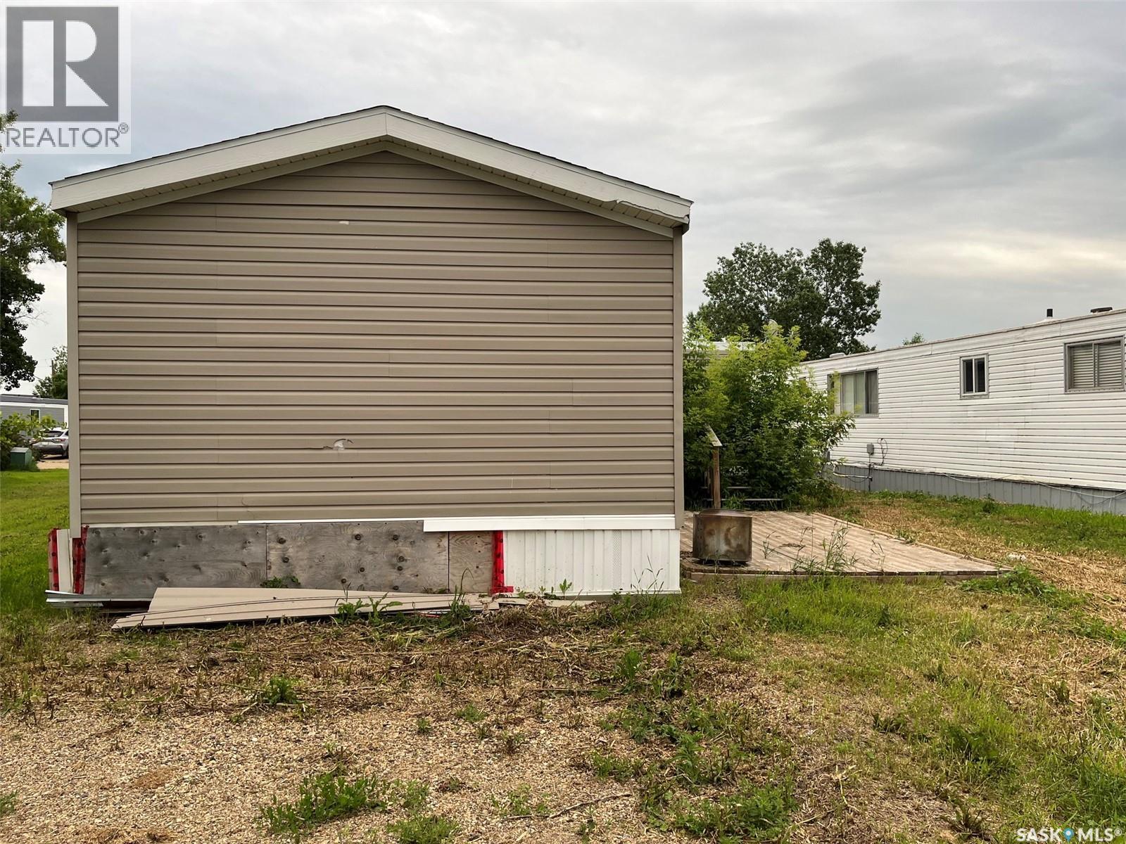 83 106 1st AVENUE, Weyburn — photo 7