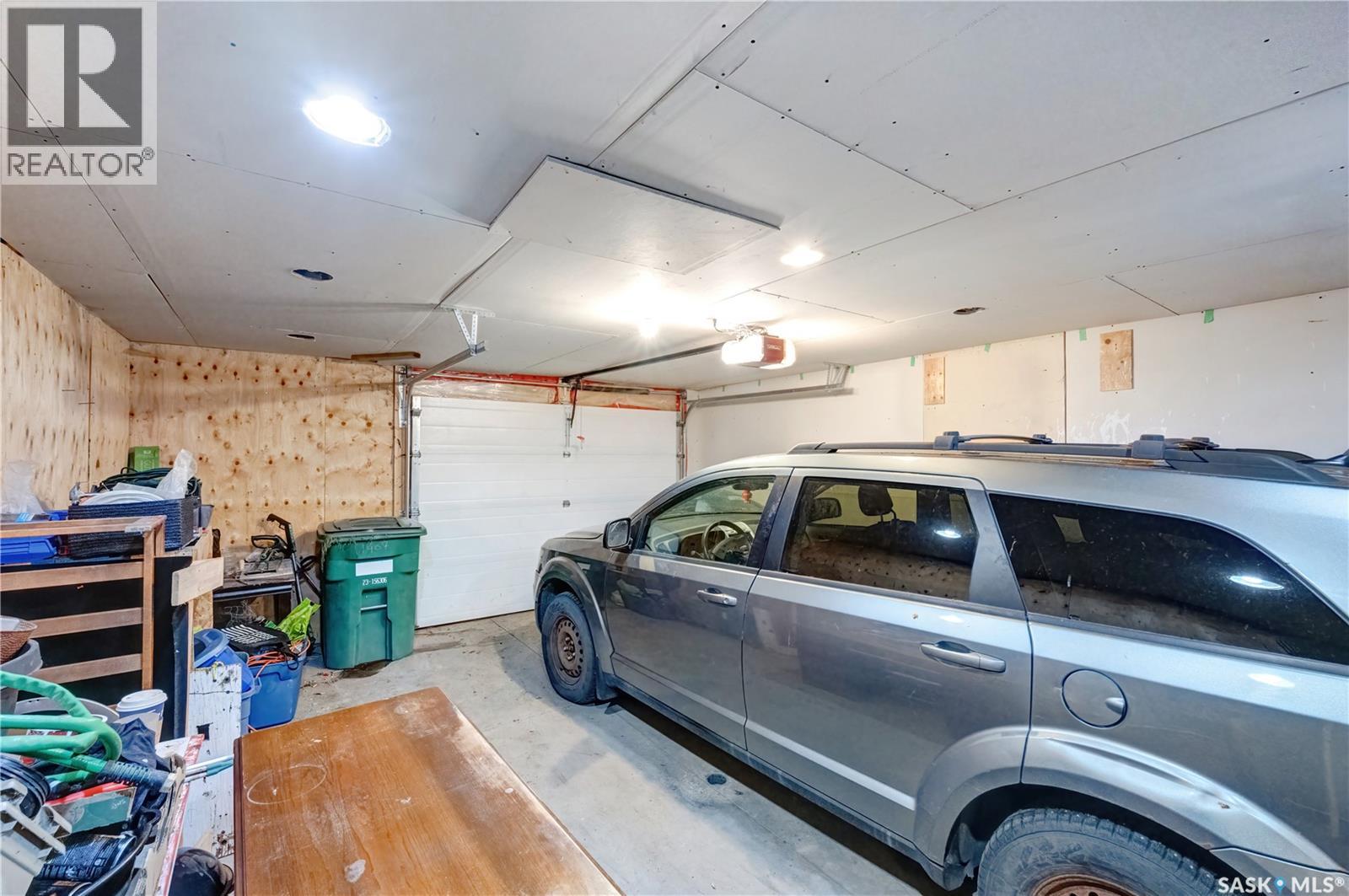 1407 C AVENUE N - 17