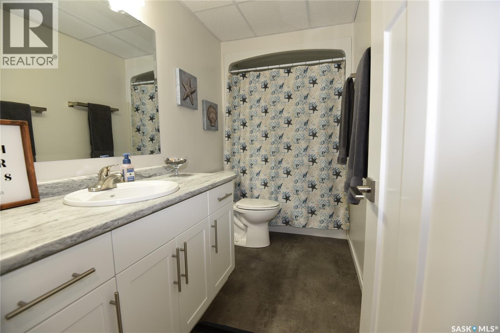 1124 Birch AVENUE - 37