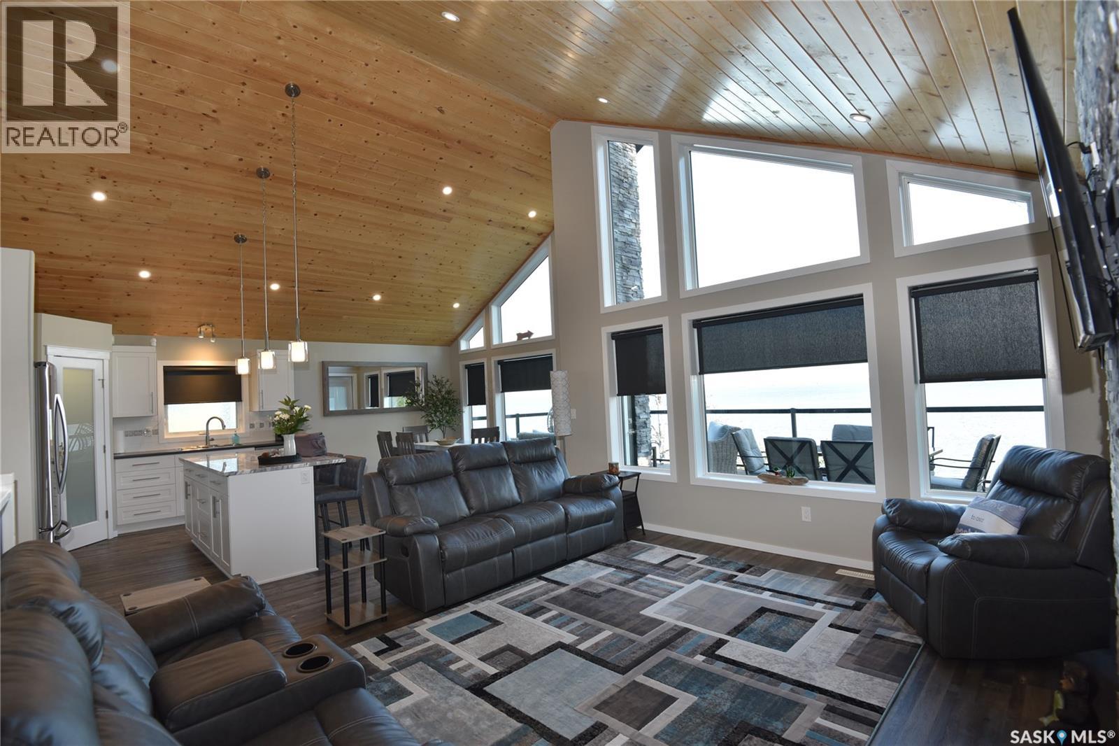 1124 Birch AVENUE, Tobin Lake — photo 7