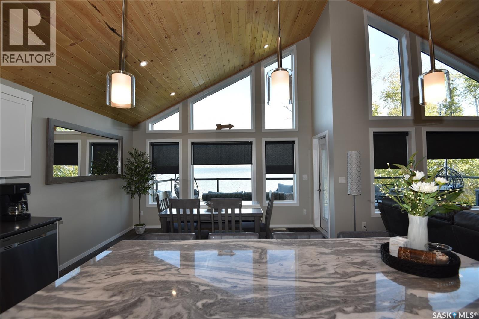 1124 Birch AVENUE, Tobin Lake — photo 8