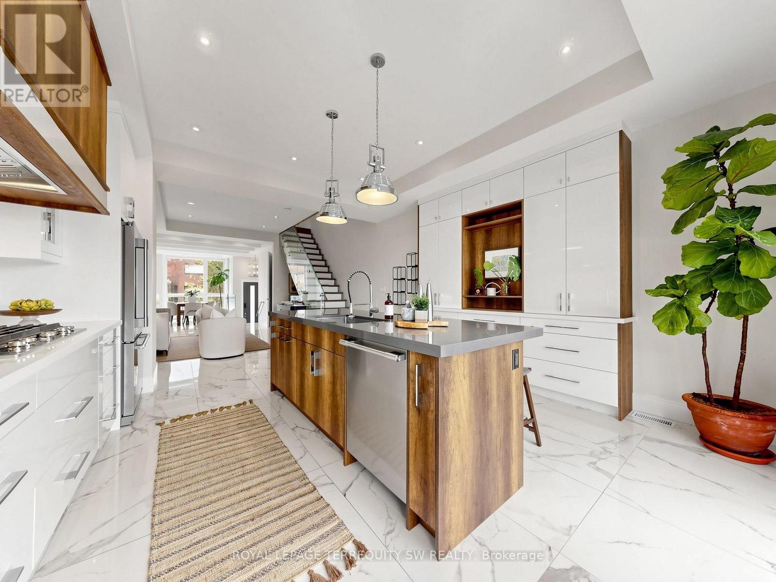 161B Locksley Avenue, Toronto, ON photo 7
