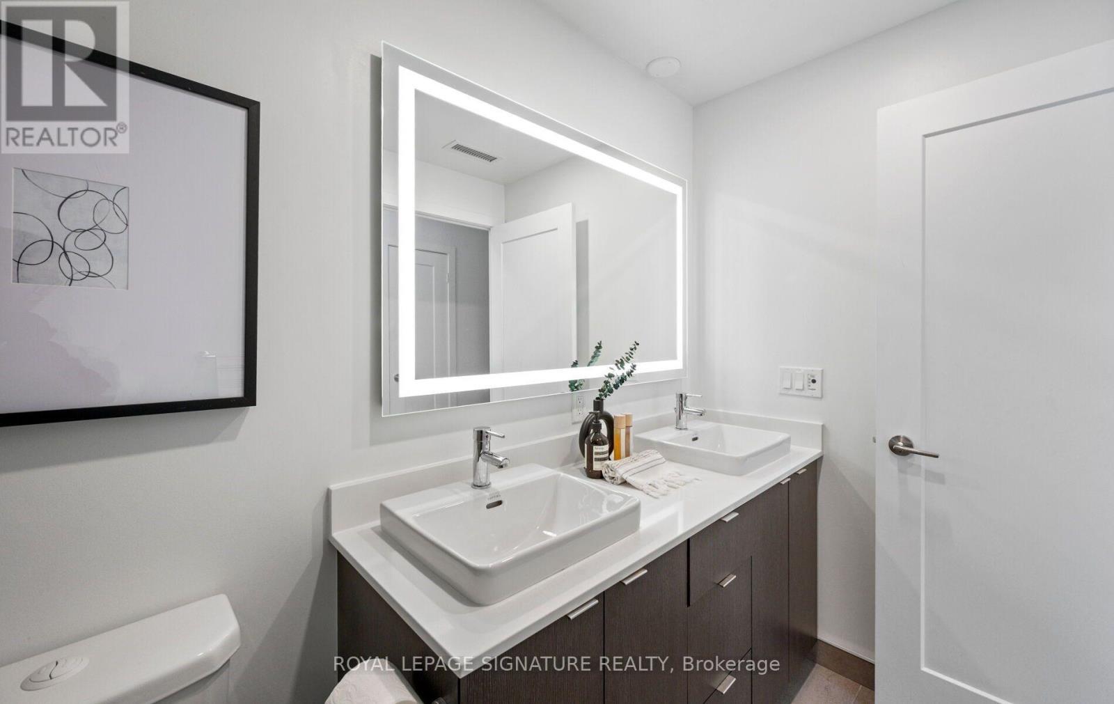 TH07- 9 Mabelle Avenue, Toronto, ON photo 48