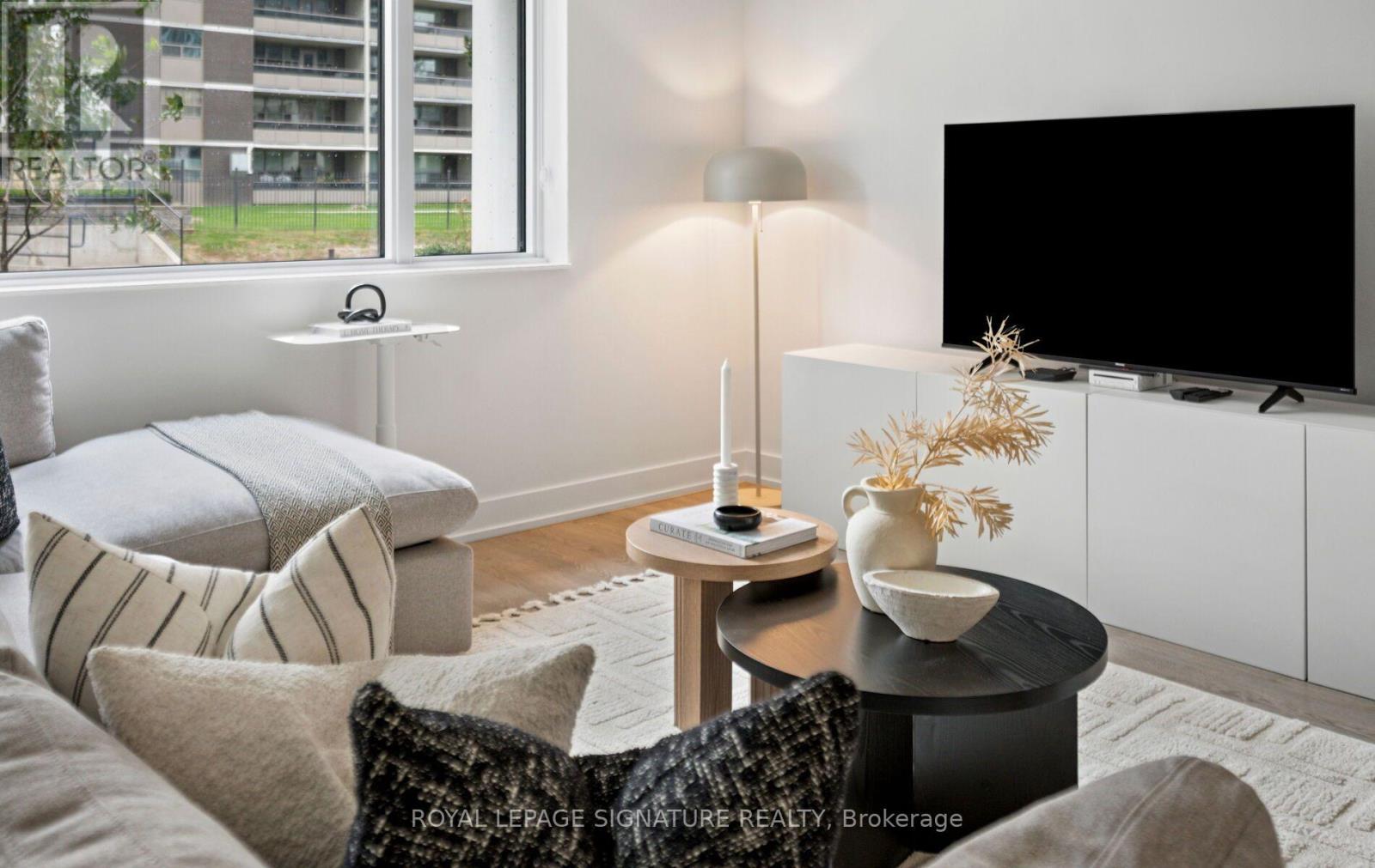 TH07- 9 Mabelle Avenue, Toronto, ON photo 7