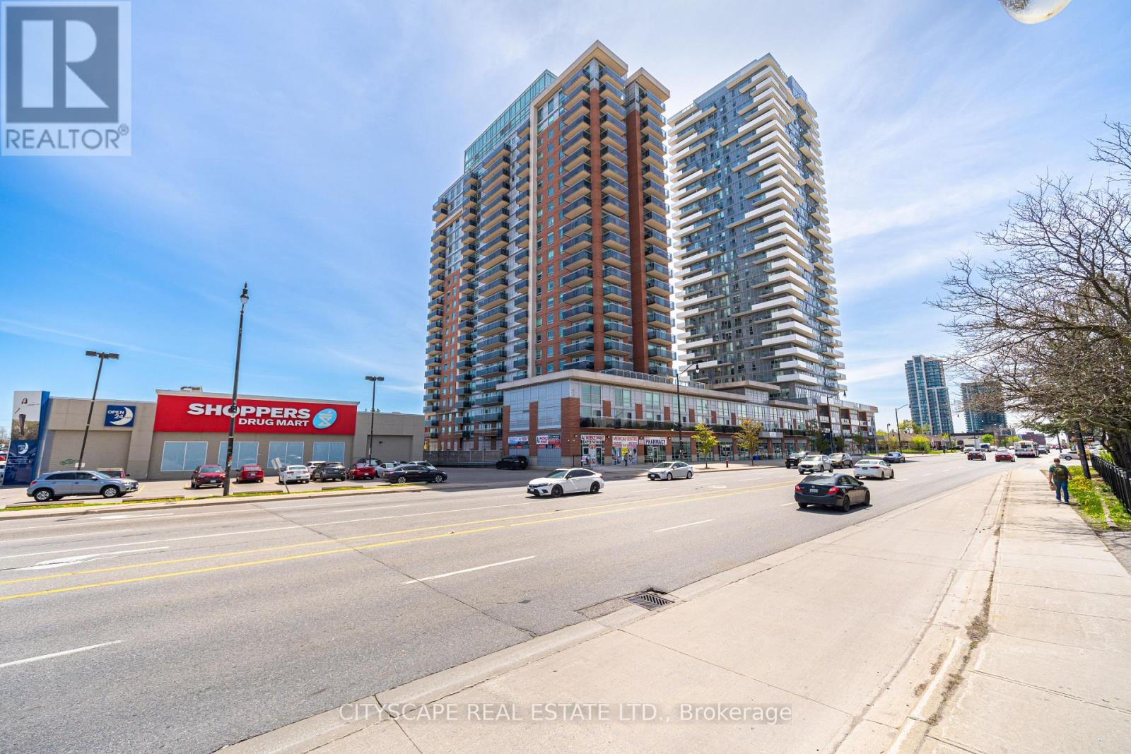 1601- 215 Queen Street West, Brampton, ON