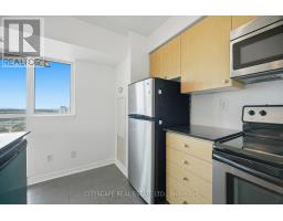 1601 - 215 Queen Street W, Brampton, ON L6W0A9 Photo 13