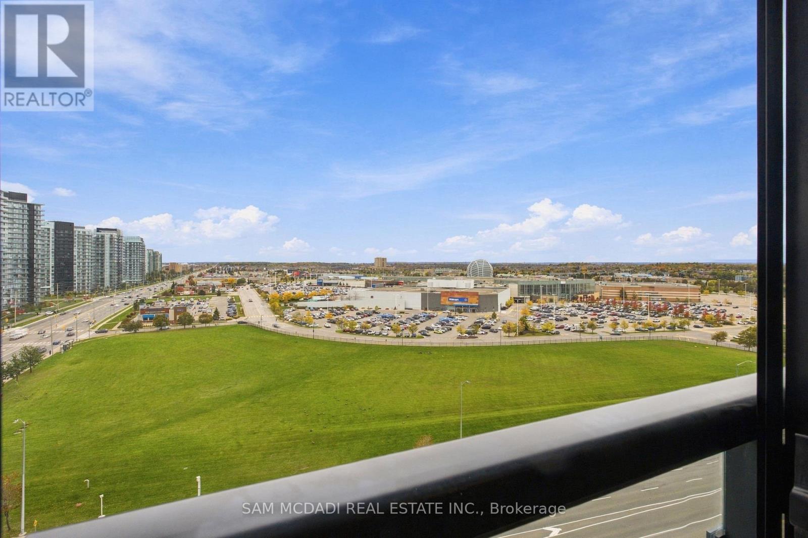 2485 Eglinton Avenue West — photo 16