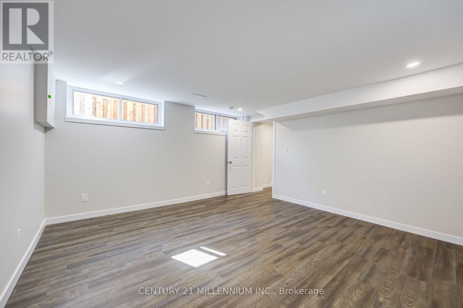 18 Leneck Avenue — photo 11