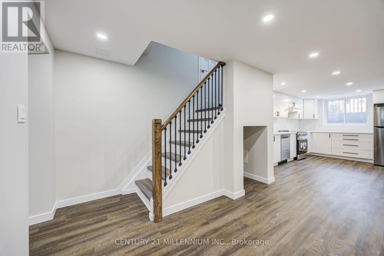 18 Leneck Avenue — photo 8