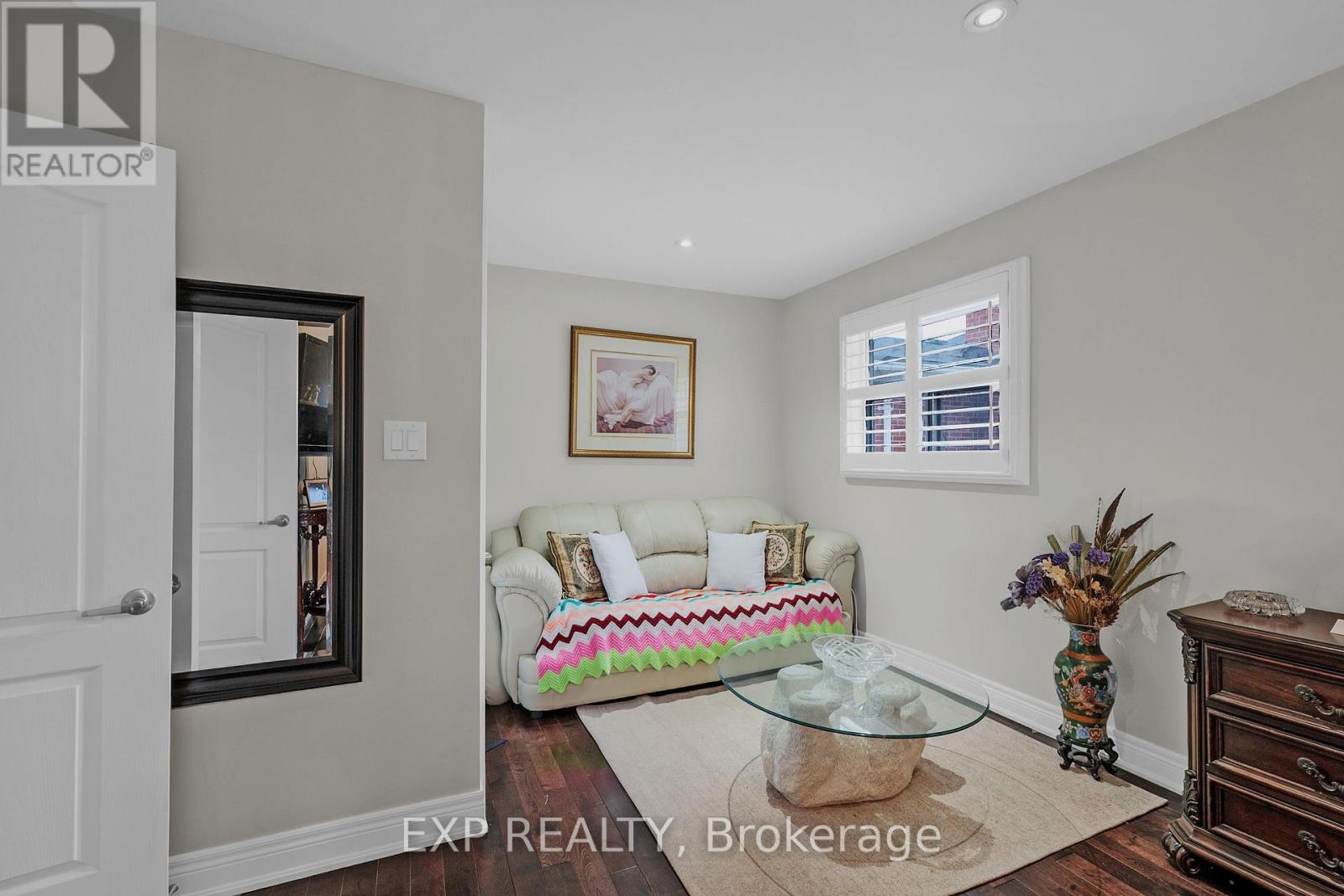 593A Scarlett Road North, Toronto, ON photo 18