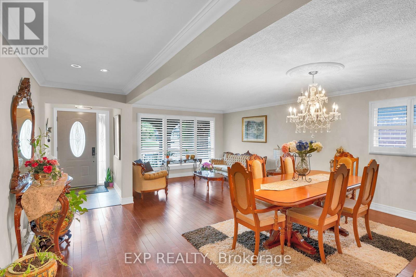 593A Scarlett Road North, Toronto, ON photo 8