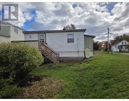 Foyer - 107 Ryland Avenue, Bible Hill, NS B2N2V5 Photo 6