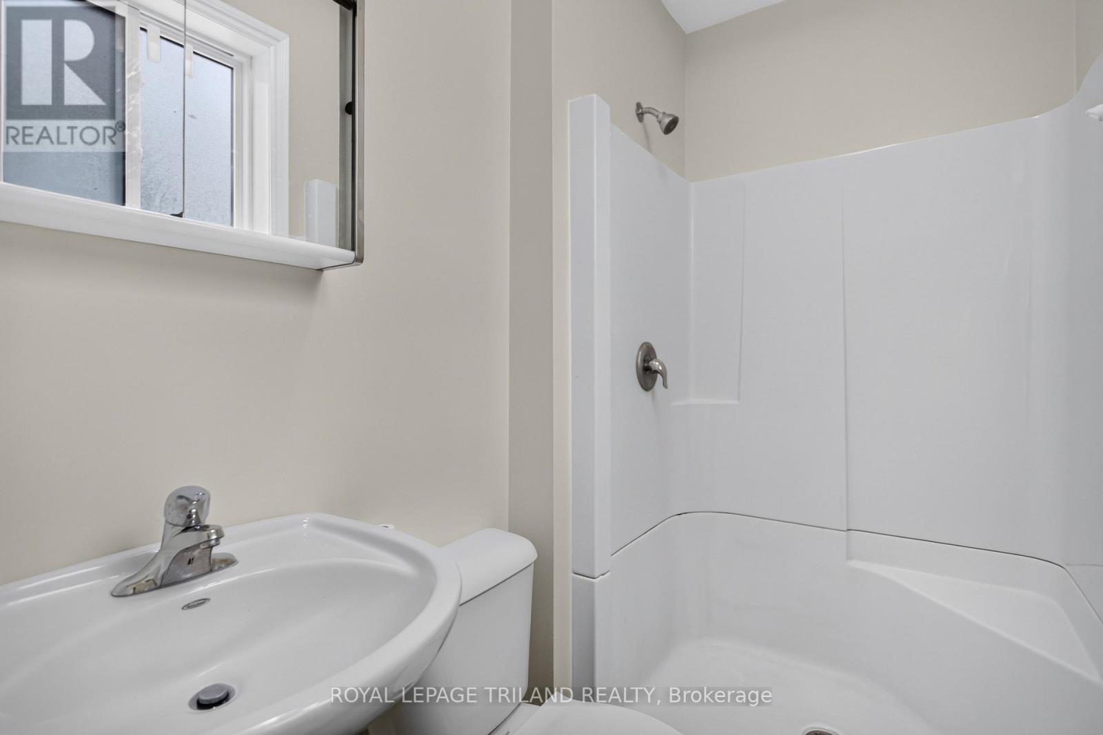2.5 Antrim Street — photo 17