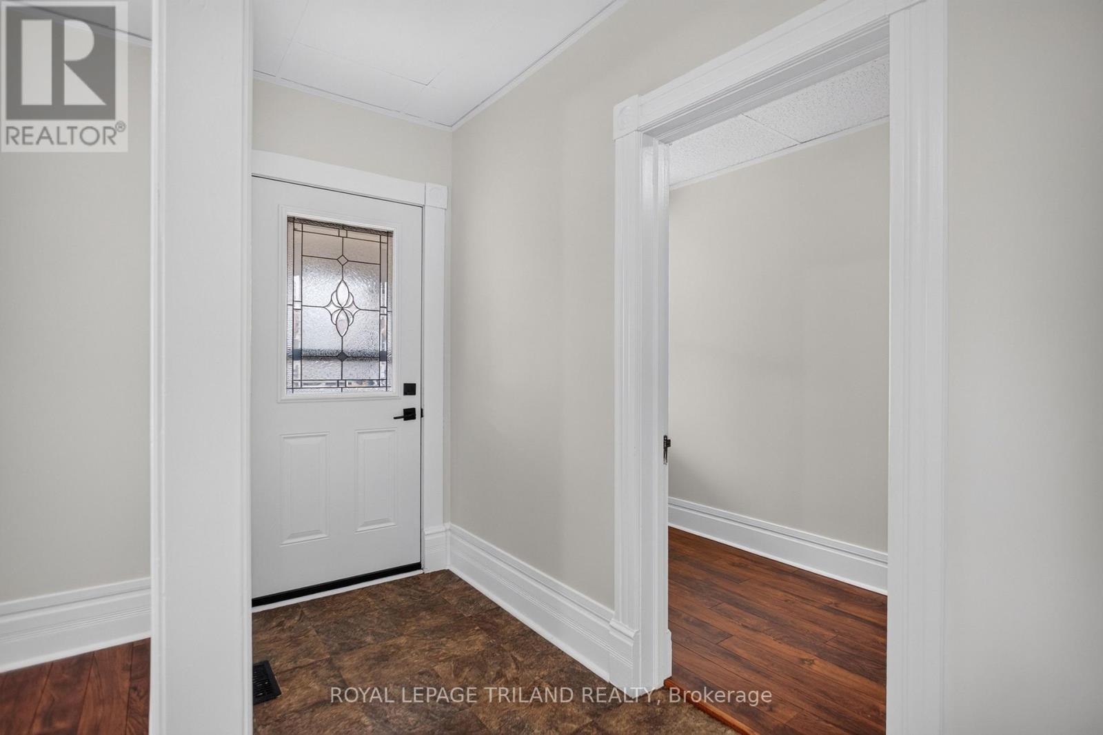 2.5 Antrim Street — photo 18