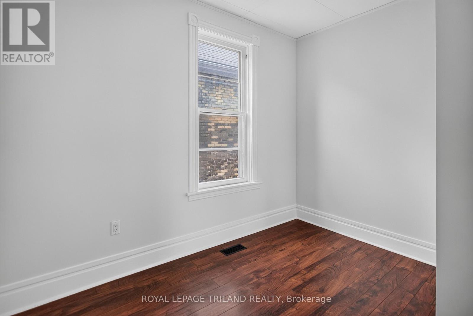 2.5 ANTRIM STREET - 24