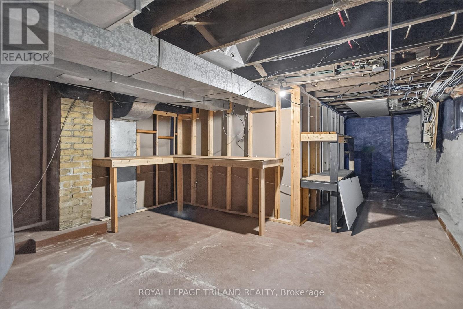 2.5 ANTRIM STREET - 33