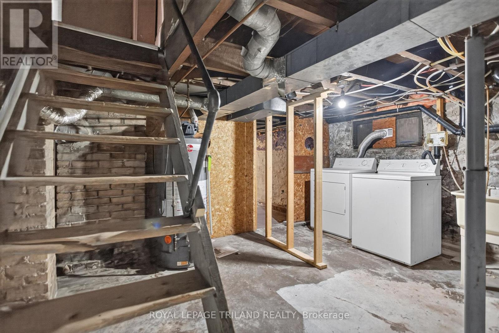 2.5 ANTRIM STREET - 34