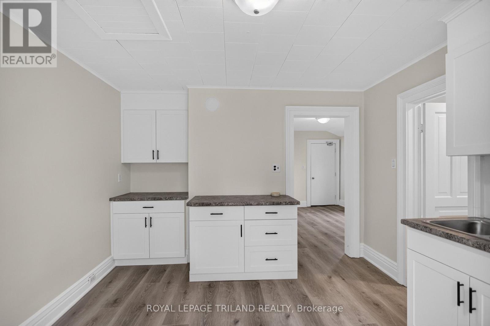 2.5 ANTRIM STREET - 39