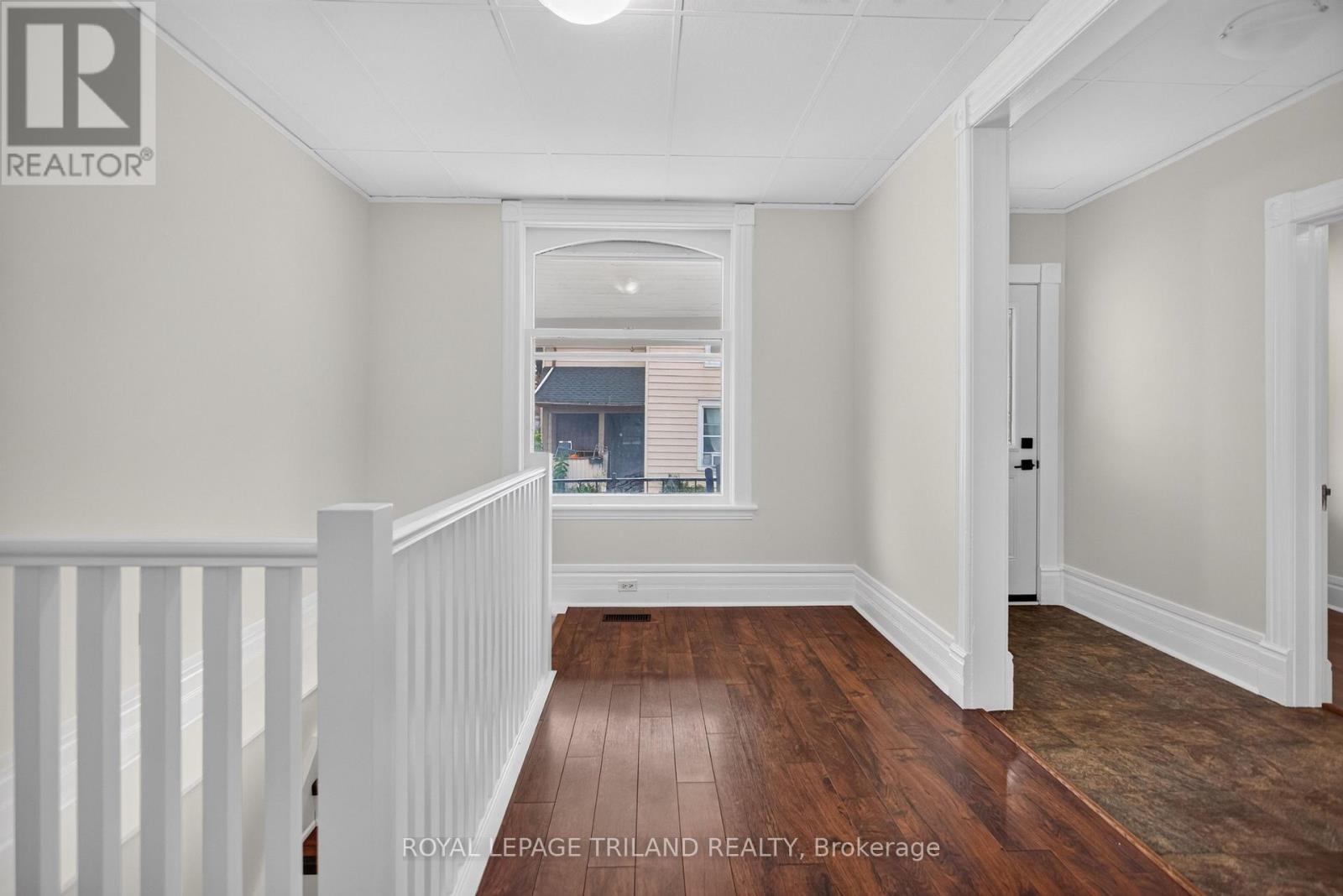 2.5 Antrim Street — photo 7