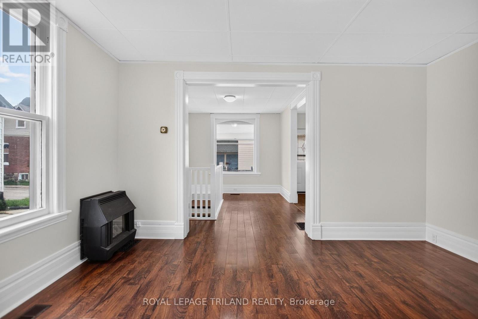 2.5 Antrim Street — photo 8