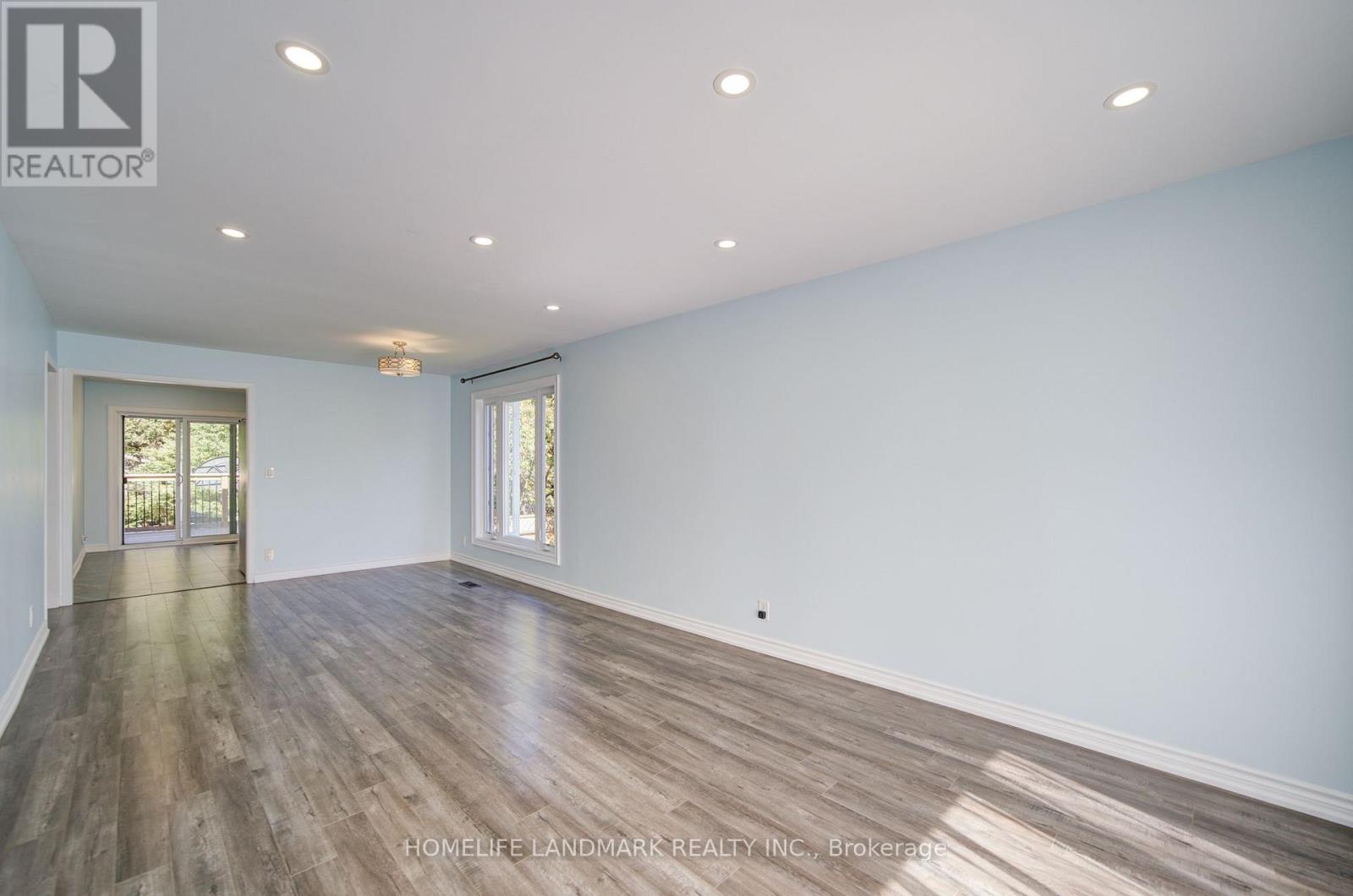 19 SOUTHDALE Drive, Huntsville, ON photo 10
