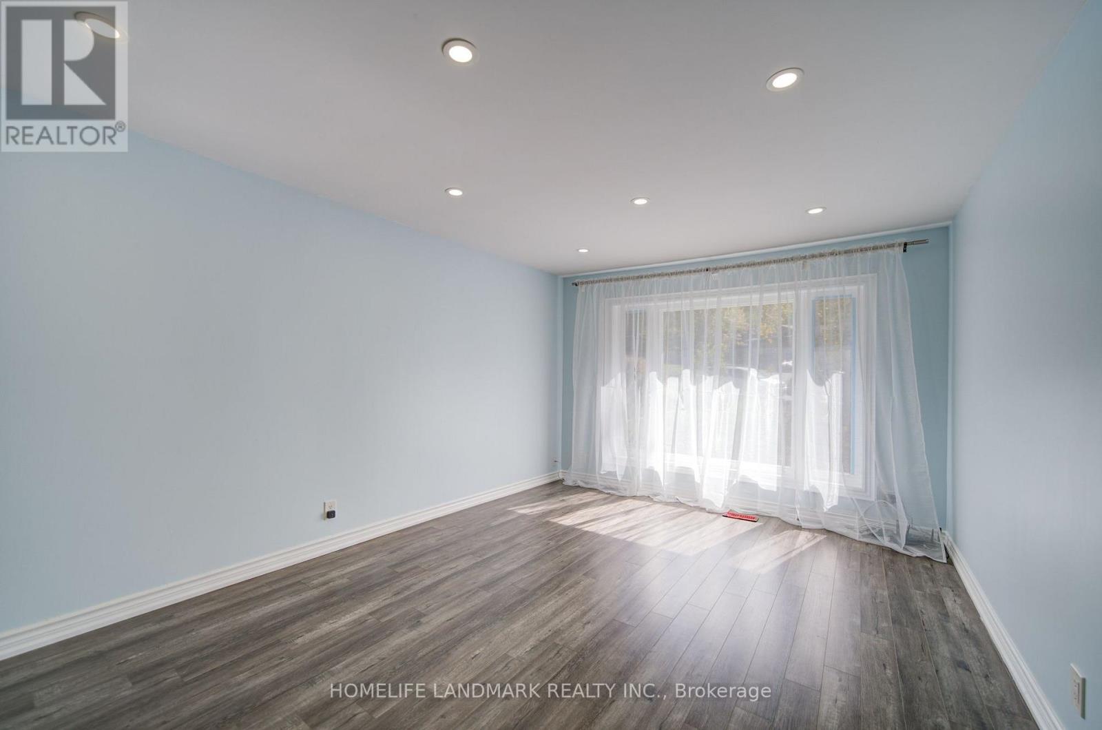19 SOUTHDALE Drive, Huntsville, ON photo 7