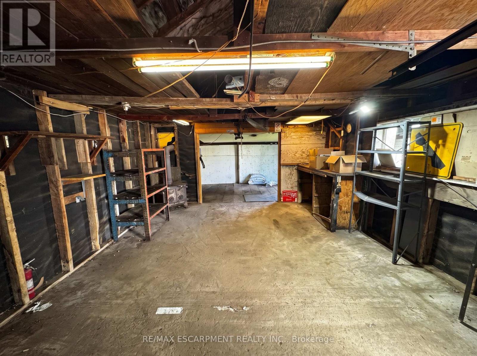 233 TALBOT STREET - 21