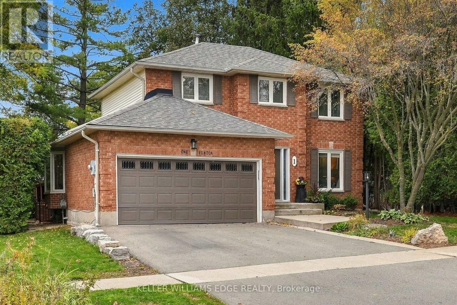 1 Fenton Drive, Hamilton, ON photo 2