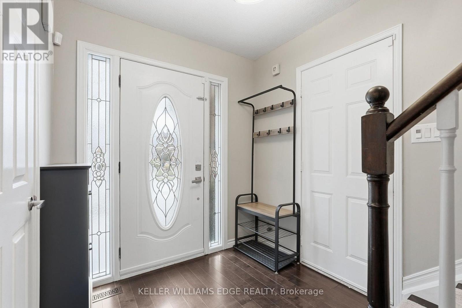 1 Fenton Drive, Hamilton, ON photo 5
