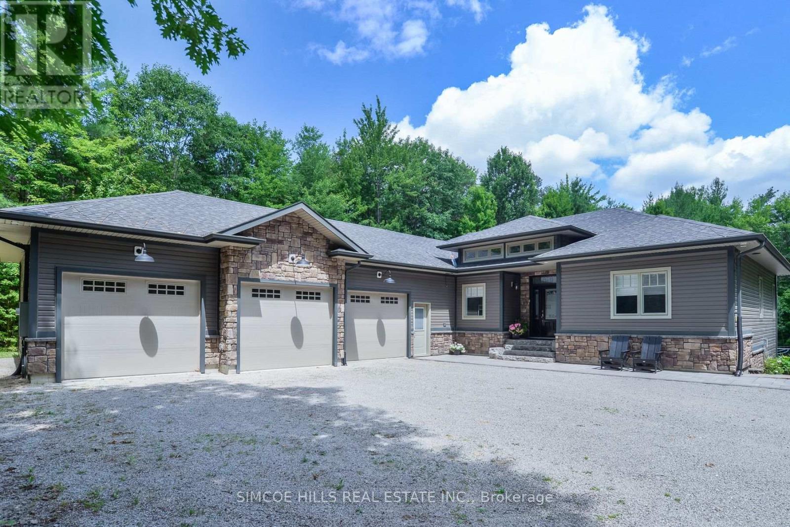 1013 SUTHERLAND WAY - 1