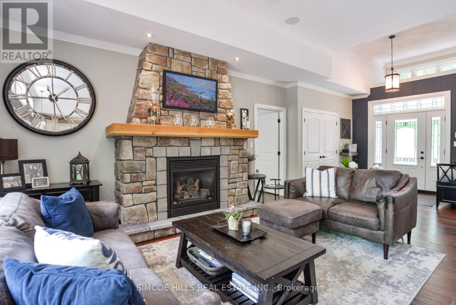 1013 Sutherland Way, Gravenhurst, ON photo 10