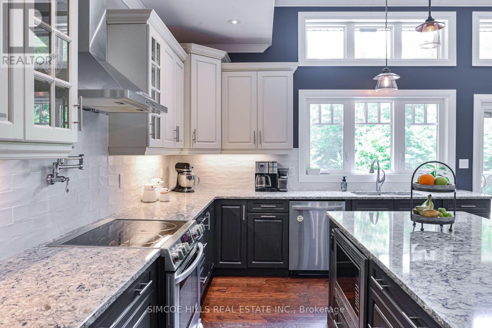 1013 SUTHERLAND WAY - 13