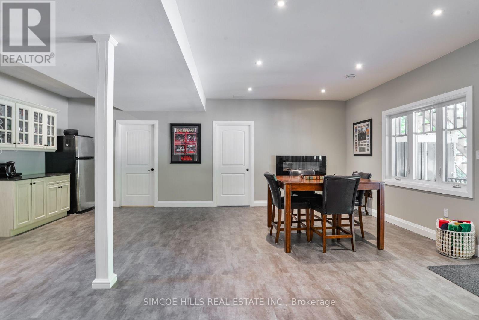 1013 SUTHERLAND WAY - 22