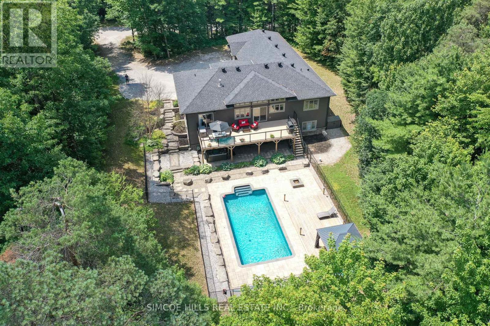 1013 SUTHERLAND WAY - 5