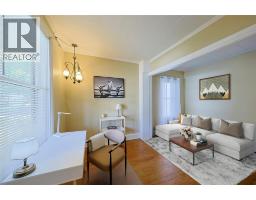 Foyer - 221 Bright Street, Sarnia, ON N7T4E9 Photo 6