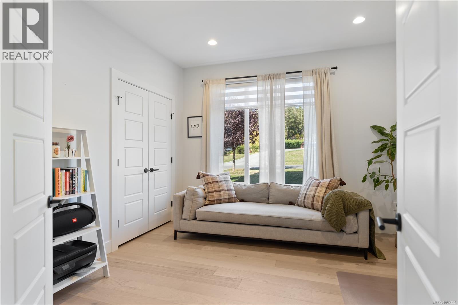 3205 Pinder Place, Shawnigan Lake
