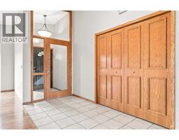 2pc Bathroom - 361 Santana Bay Nw, Calgary, AB T3K3N6 Photo 7