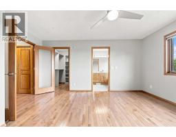 361 Santana Bay Nw, Calgary, AB T3K3N6 Photo 28