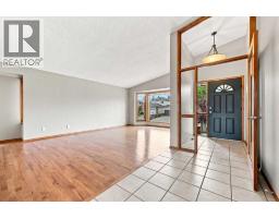4pc Bathroom - 361 Santana Bay Nw, Calgary, AB T3K3N6 Photo 9