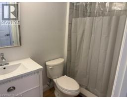 4pc Bathroom - 199 Ferguson Avenue S, Hamilton, ON L8N2N2 Photo 6