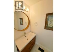 Dining room - 62 Queen Charlotte Crescent Unit# Main, Kitchener, ON N2E3N6 Photo 6