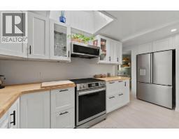 20 Poplar Drive, Mcgregor, ON N0R1J0 Photo 10