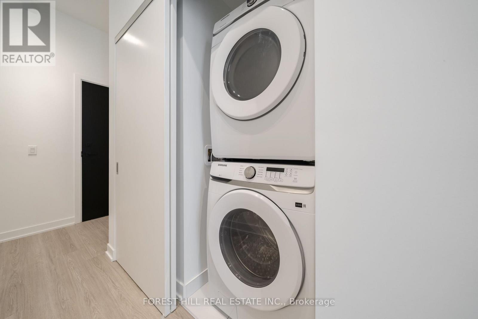 284 King Street East — photo 14