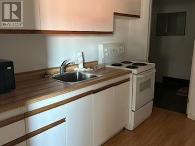 67 Broadway AVE - 12