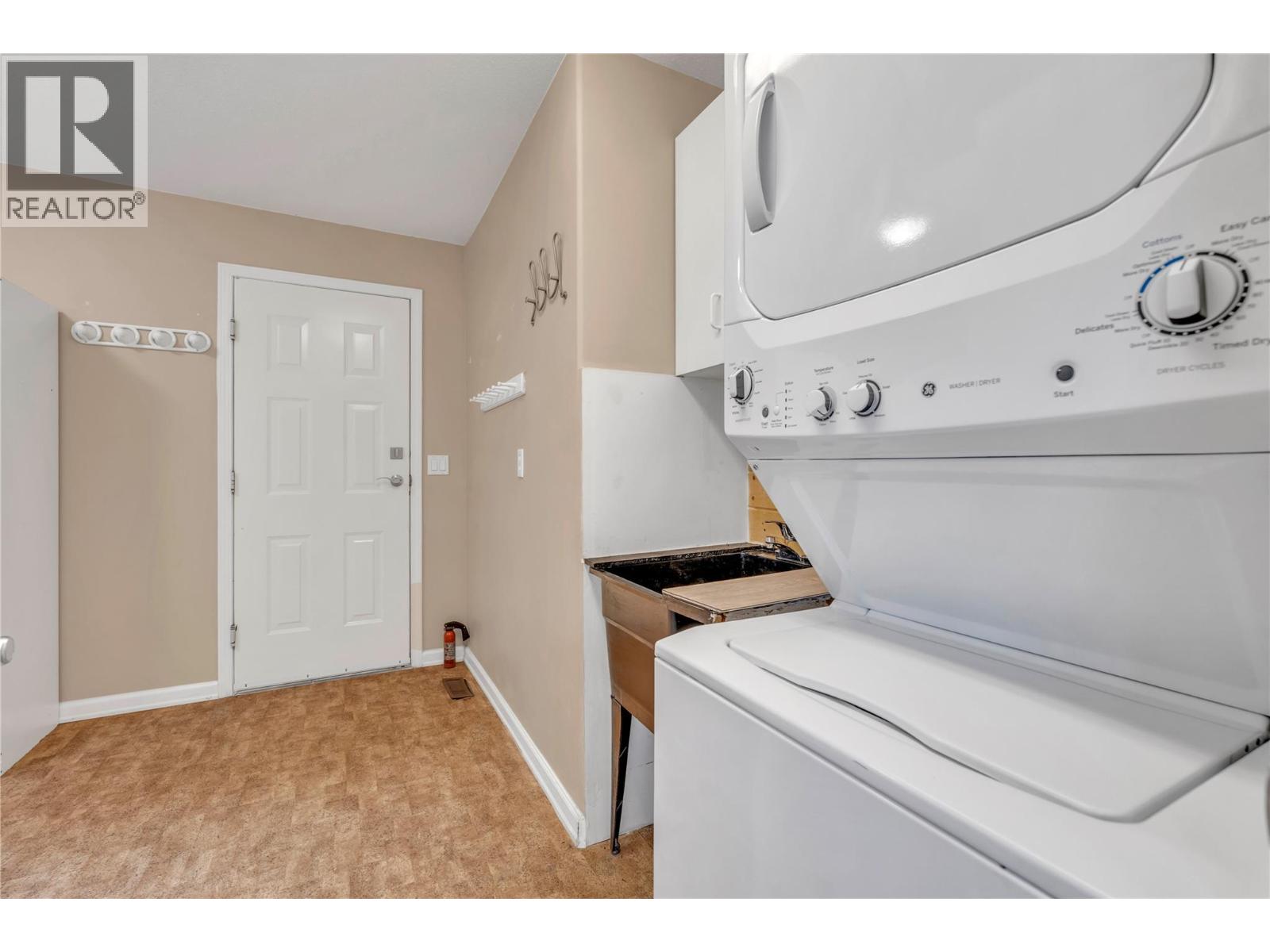 448 Ridge Place, Penticton