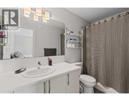 463 Cranbrook Square Se, Calgary, AB T3M3E3 Photo 16