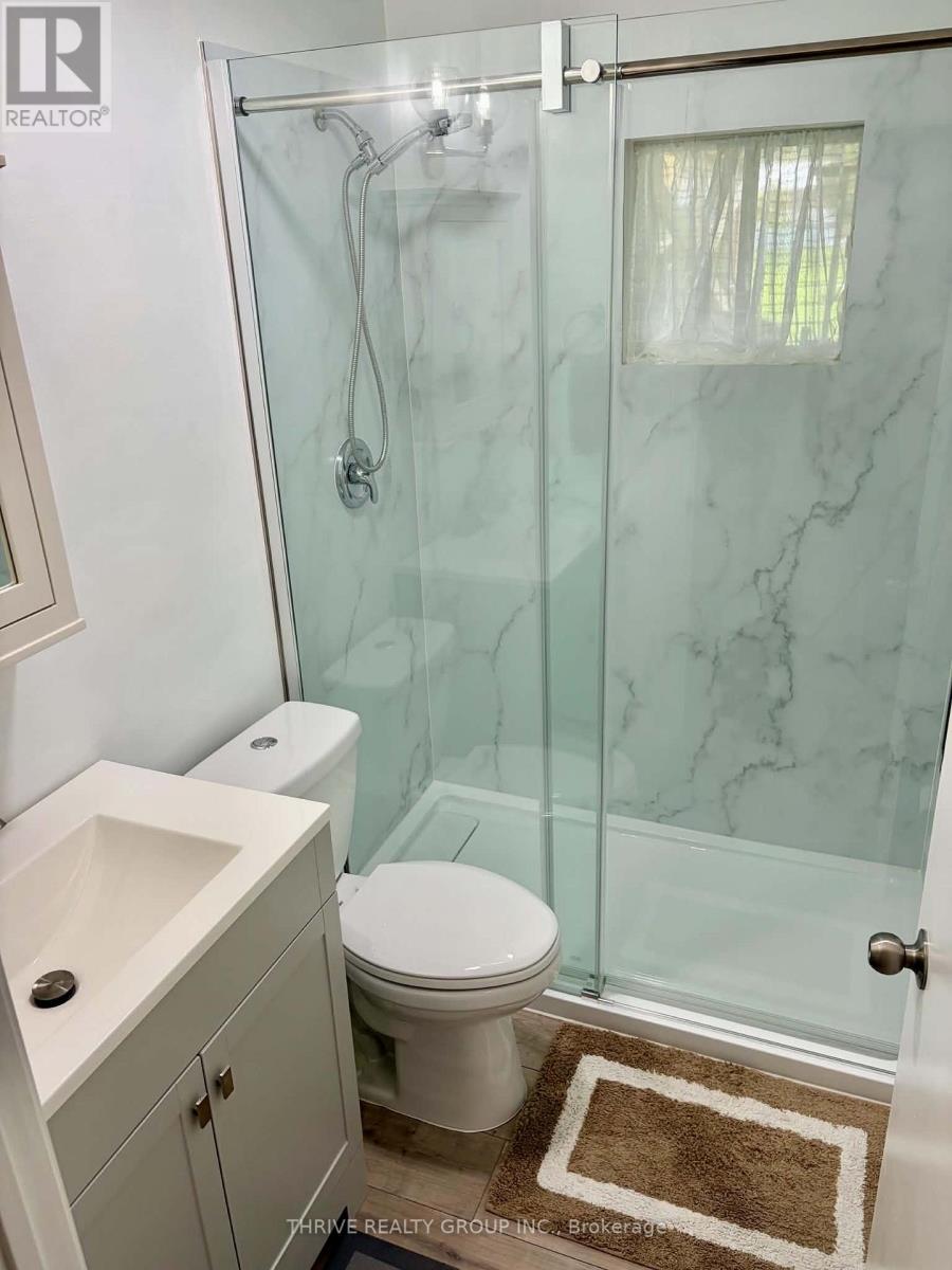 182 Elizabeth Street — photo 17